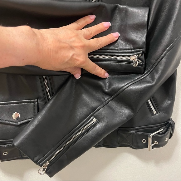 ZARA TRF FAUX LEATHER MOTO JACKET - Picture 8 of 10